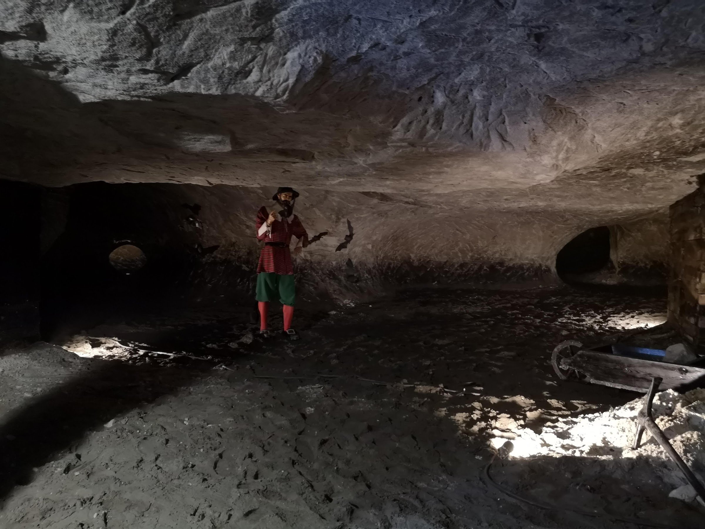 Podziemna Trasa Turystyczna Groty Nagórzyckie